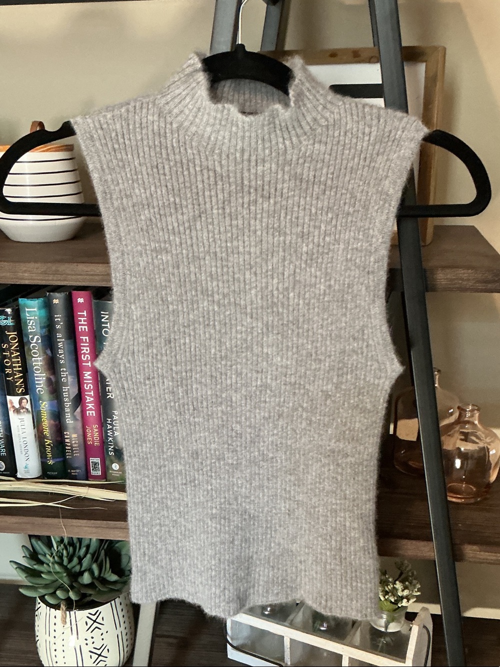 House of Harlow Cashmere Sleeveless Ribbed Mock Neck Knit Top Grey